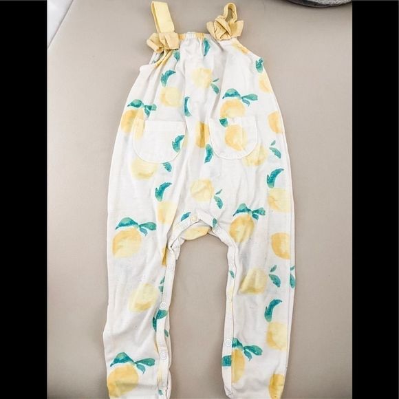 Jessica Simpson kids Lemons 🍋 onepiece - Picture 1 of 4